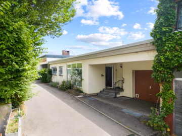 RH im Bungalowstil mit herrlicher See-und Bergsicht in Tettnang-Oberhof, 88069 Tettnang, Einfamilienhaus