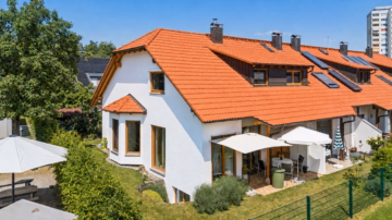 Einfamilienhaus in zentraler Lage von Immenstaad am Bodensee als Reiheneckhaus, 88090 Immenstaad am Bodensee, Reiheneckhaus