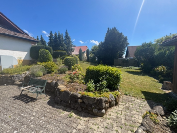 Großzügiges Einfamilienhaus mit großem Gartengrundstück in sonniger und ruhiger Höhenlage, 88682 Salem-Oberstenweiler, Einfamilienhaus