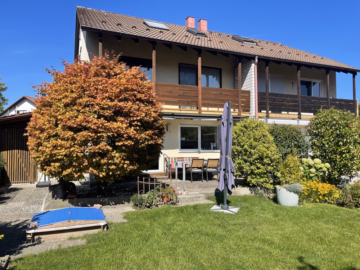 DHH mit viel Platz für eine Familie in ruhiger Wohnlage in Friedrichshafen, 88048 Friedrichshafen, Doppelhaushälfte