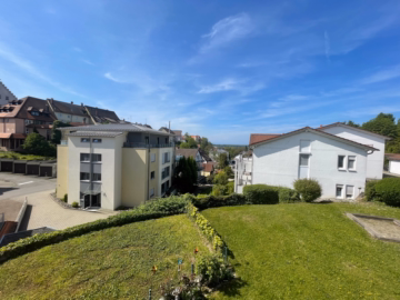 Berg- und Seesicht! Großzügige 3-Zimmerwohnung im Herzen von Tettnang, 88069 Tettnang, Etagenwohnung