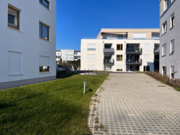 Exklusiv Wohnen am Bodensee! Traumhafte 3-Zimmer-Wohnung mit See- und Bergsicht, 88045 Friedrichshafen, Etagenwohnung