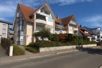 See – und Bergsicht! Sonnige 3-Zimmerwohung in ruhiger Höhenlage von Fischbach, 88048 Friedrichshafen, Etagenwohnung
