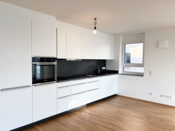Exklusive 3,5 Zimmer-Wohnung mit Wintergarten und Seesicht, 88045 Friedrichshafen, Etagenwohnung
