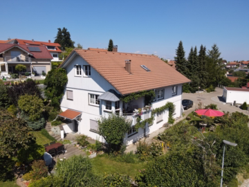 Einfamilienhaus mit Einliegerwohnung in sehr schöner Höhenlage von Neukirch., 88099 Neukirch, Einfamilienhaus