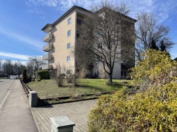 Schön Renovierte 2 Zimmer Wohnung mit Blick in die Natur!, 72461 Albstadt, Etagenwohnung