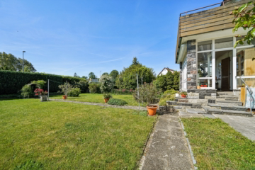 Fischbach – 3 – Familienhaus mit großem Garten – nicht weit vom Seeufer entfernt, 88048 Friedrichshafen / Fischbach Bodensee, Mehrfamilienhaus