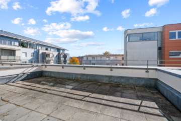 Attraktives Einfamilienhaus in Stadtrandlage von FN, als Reihenhaus erbaut., 88046 Friedrichshafen, Reihenmittelhaus